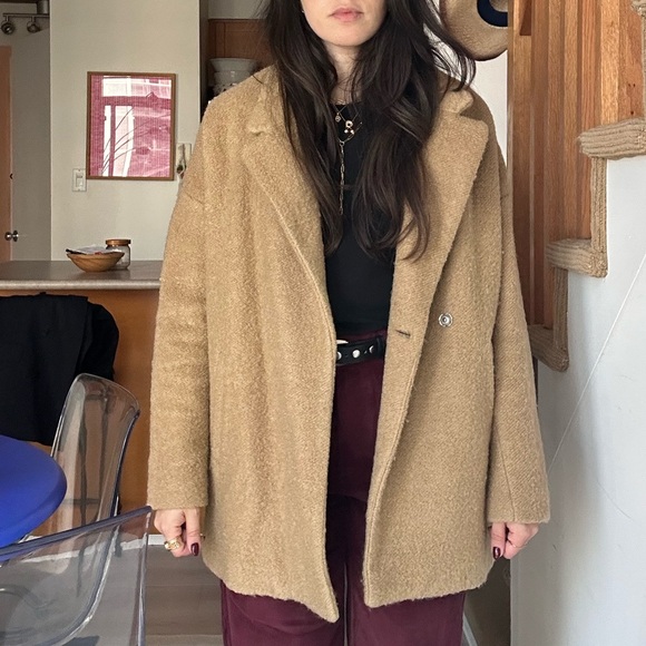 Beige winter coat size Small - Picture 1 of 9